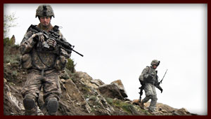 Bild: Soldaten auf Patrouille